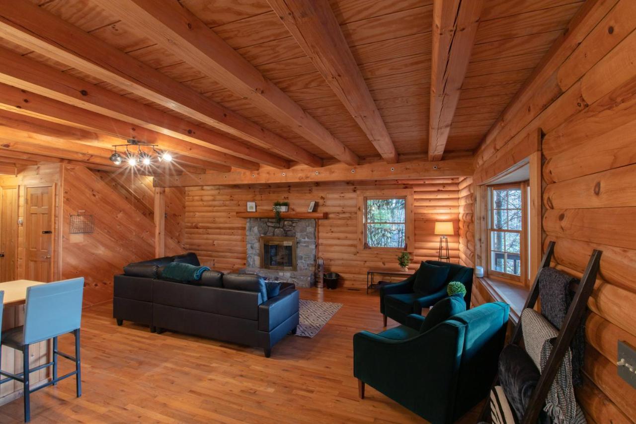 Treetops Cabin Easy To Asheville With Fast Wifi And Great View Swiss Exterior photo